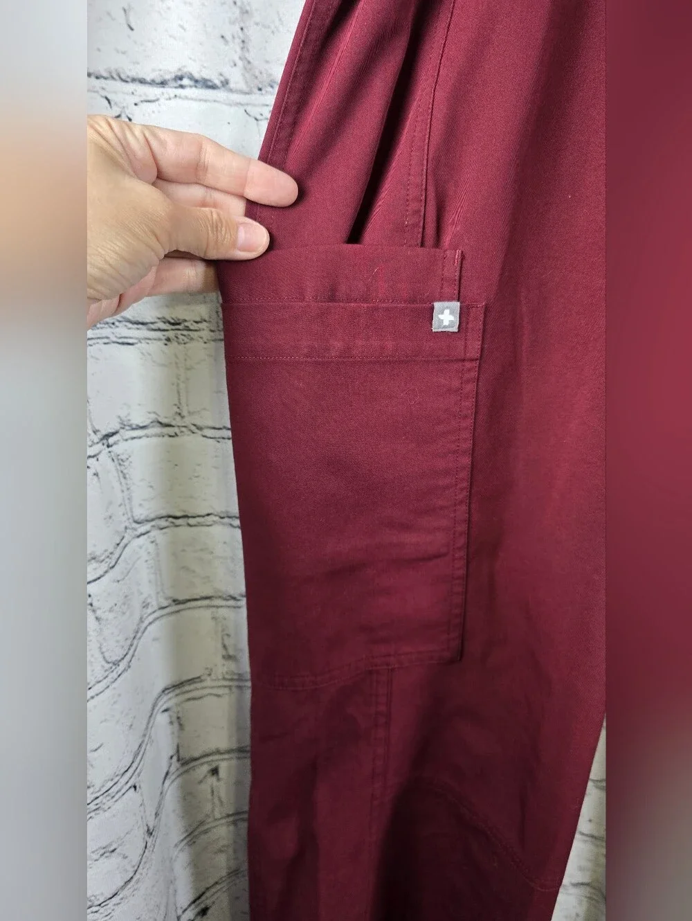 Figs Maroon Technical Collection Scrub Pants Size Large